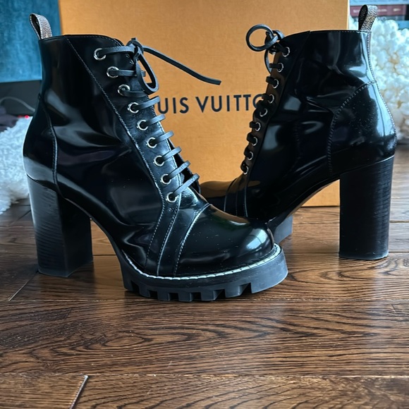 Authentic Louis Vuitton woman’s boots - Picture 3 of 13